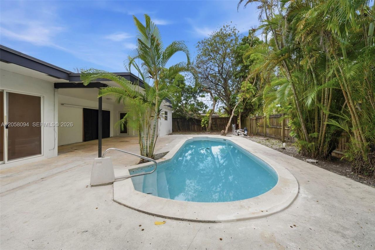 20 NE 210th St, Miami Gardens, FL 33179 Photo