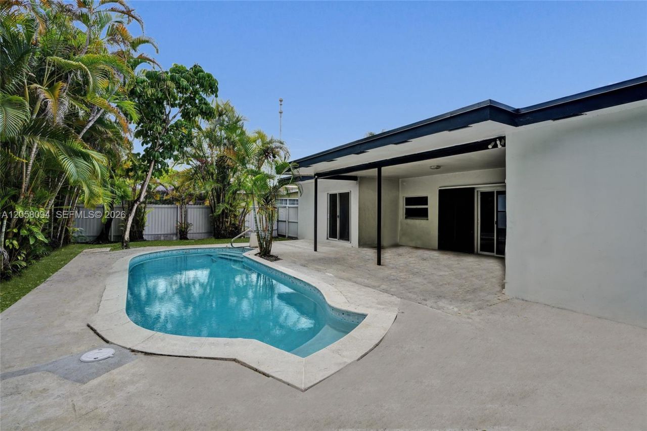 20 NE 210th St, Miami Gardens, FL 33179 Photo