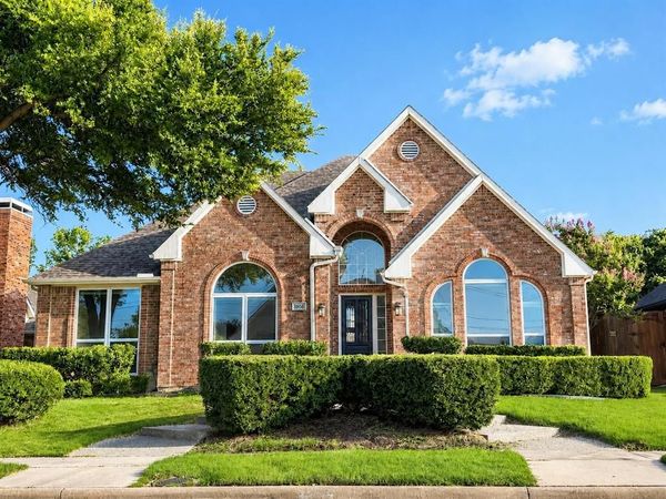 3908 Newhall Drive, Plano, TX 75023