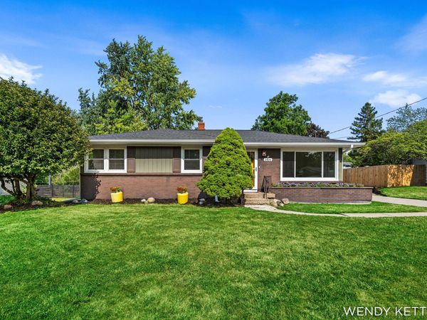 3404 Fuller Avenue SE, Grand Rapids, MI 49508