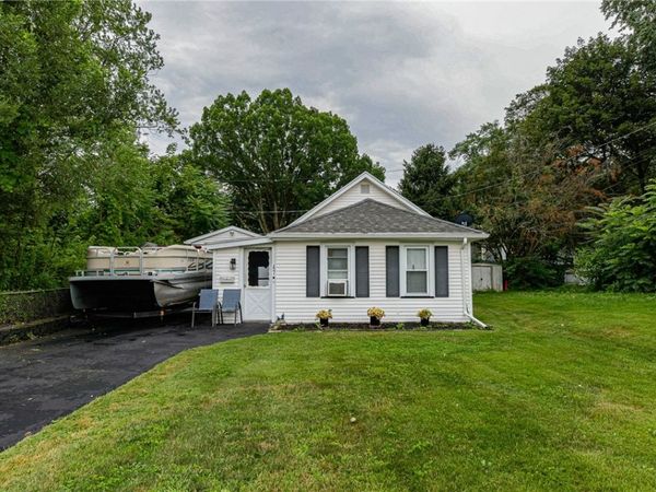 47 Chippendale Road , Rochester, NY 14616