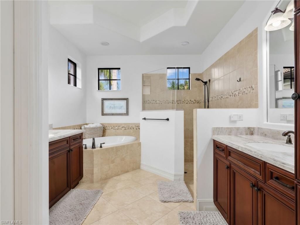 7660 Cottesmore Dr, Naples, FL 34113 Photo