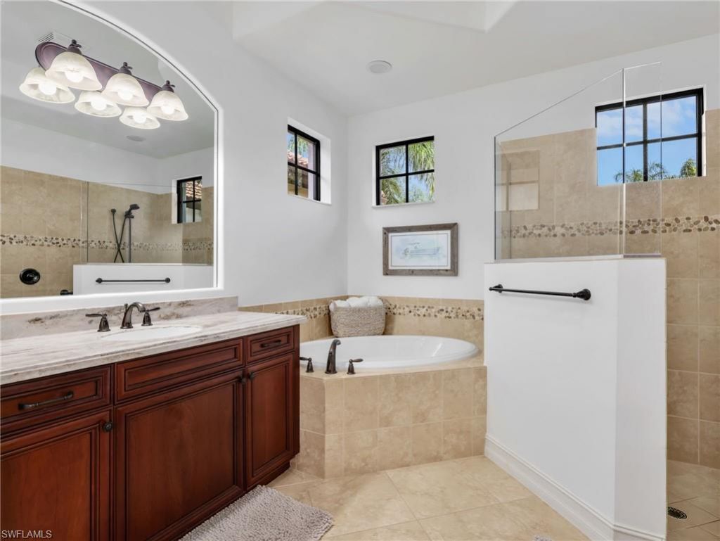 7660 Cottesmore Dr, Naples, FL 34113 Photo