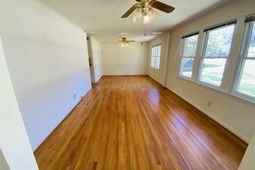 2012 Yelton Drive photo 4