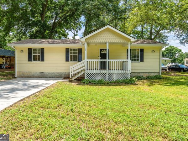 30 Tuxedo Avenue, Newnan, GA 30263