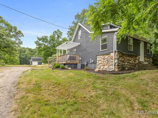 6691 Cannonsburg Road NE, Belmont, MI 49306