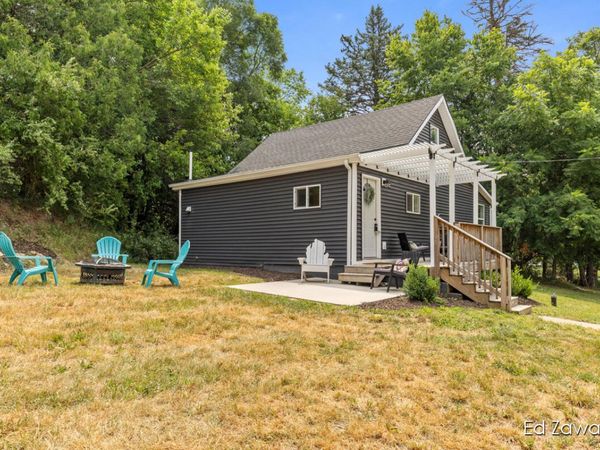 6691 Cannonsburg Road NE, Belmont, MI 49306