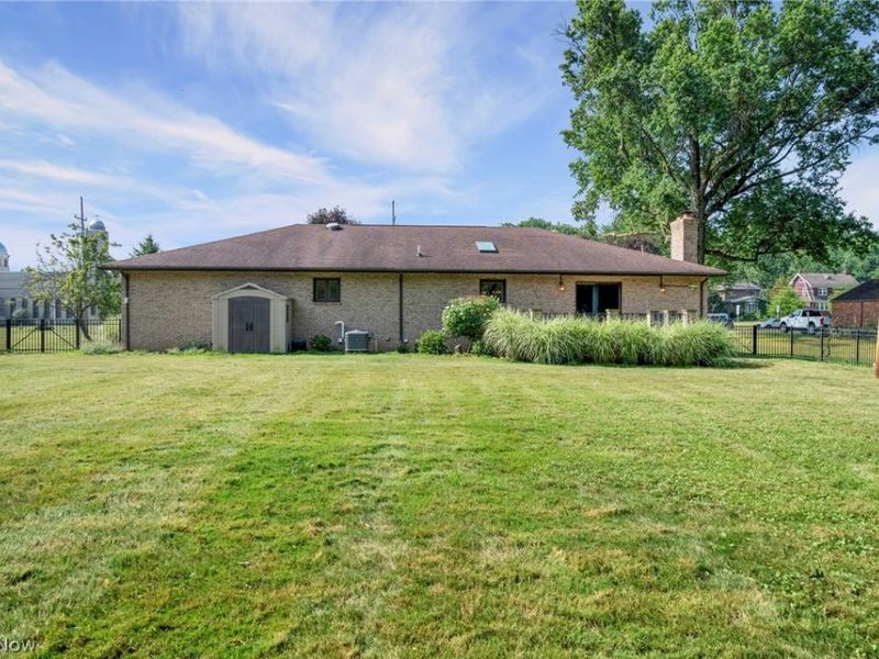 2109 E Pleasant Valley Road, Seven Hills, OH 44131 Photo 46