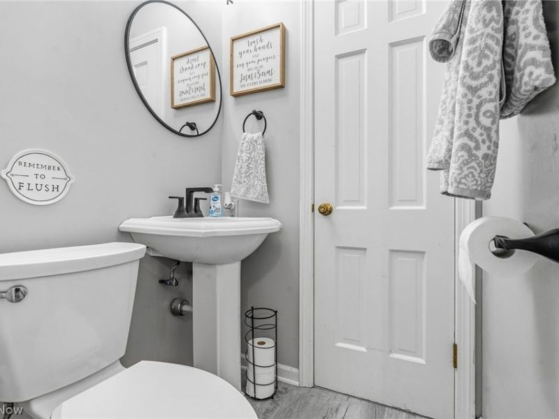 3189 Dunbarton Avenue NW, Canton, OH 44708 Photo 32