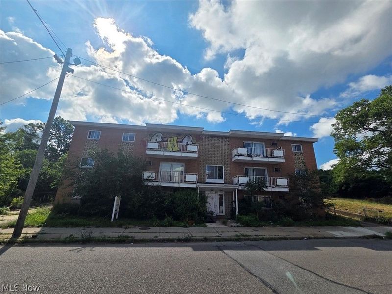 16004 Euclid Avenue, Cleveland, OH 44112 Photo 2