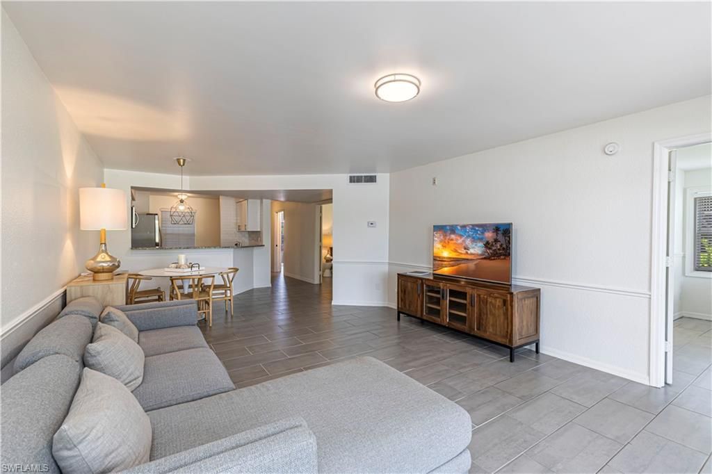 9600 Victoria Ln, Unit 108, Naples, FL 34109 Photo