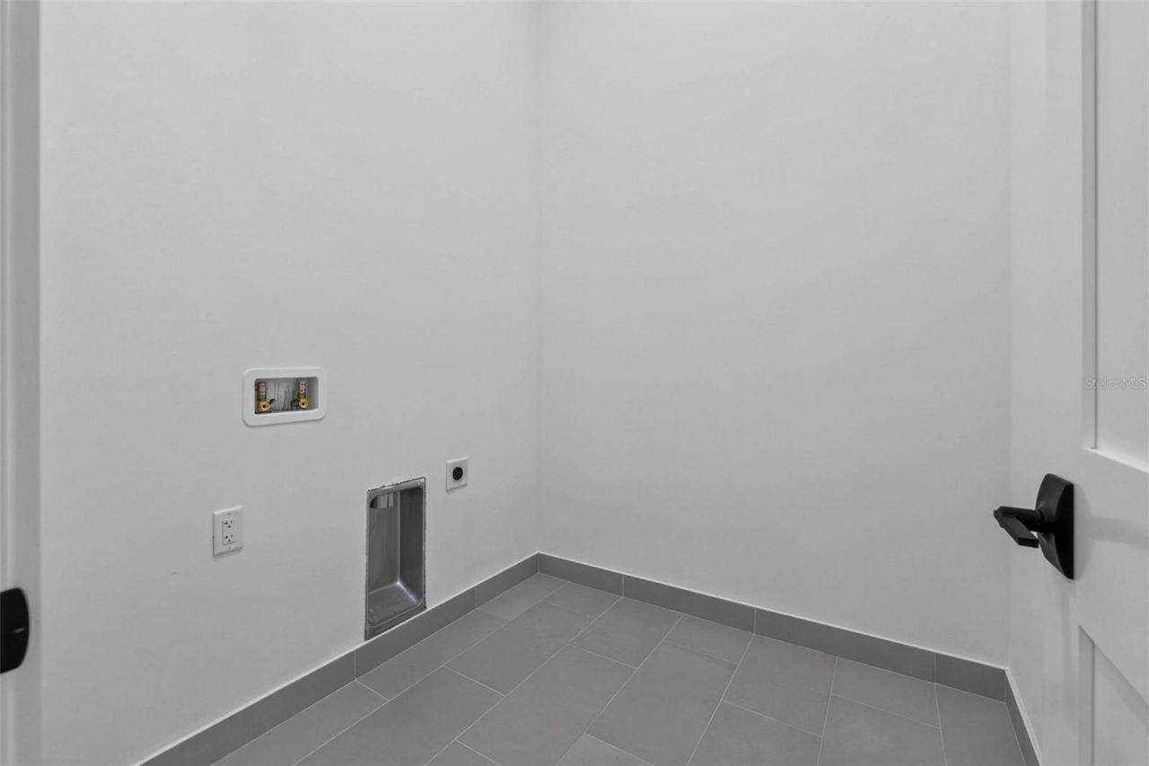 100 36th Street N, Saint Petersburg, FL 33713 Photo