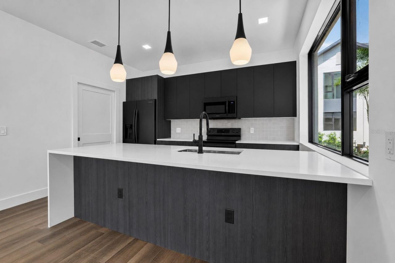 100 36th Street N, Saint Petersburg, FL 33713 Photo