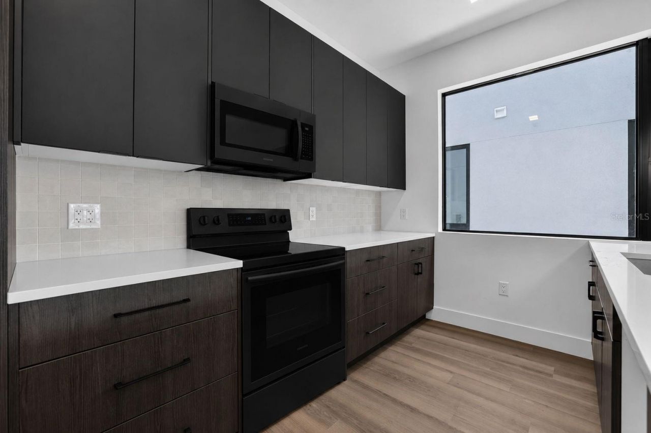 100 36th Street N, Saint Petersburg, FL 33713 Photo