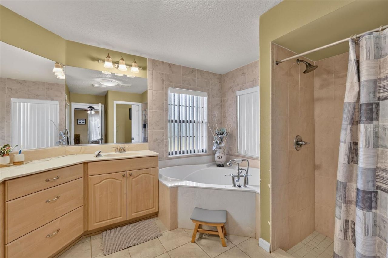 8650 SW 27th Avenue, Ocala, FL 34476 Photo