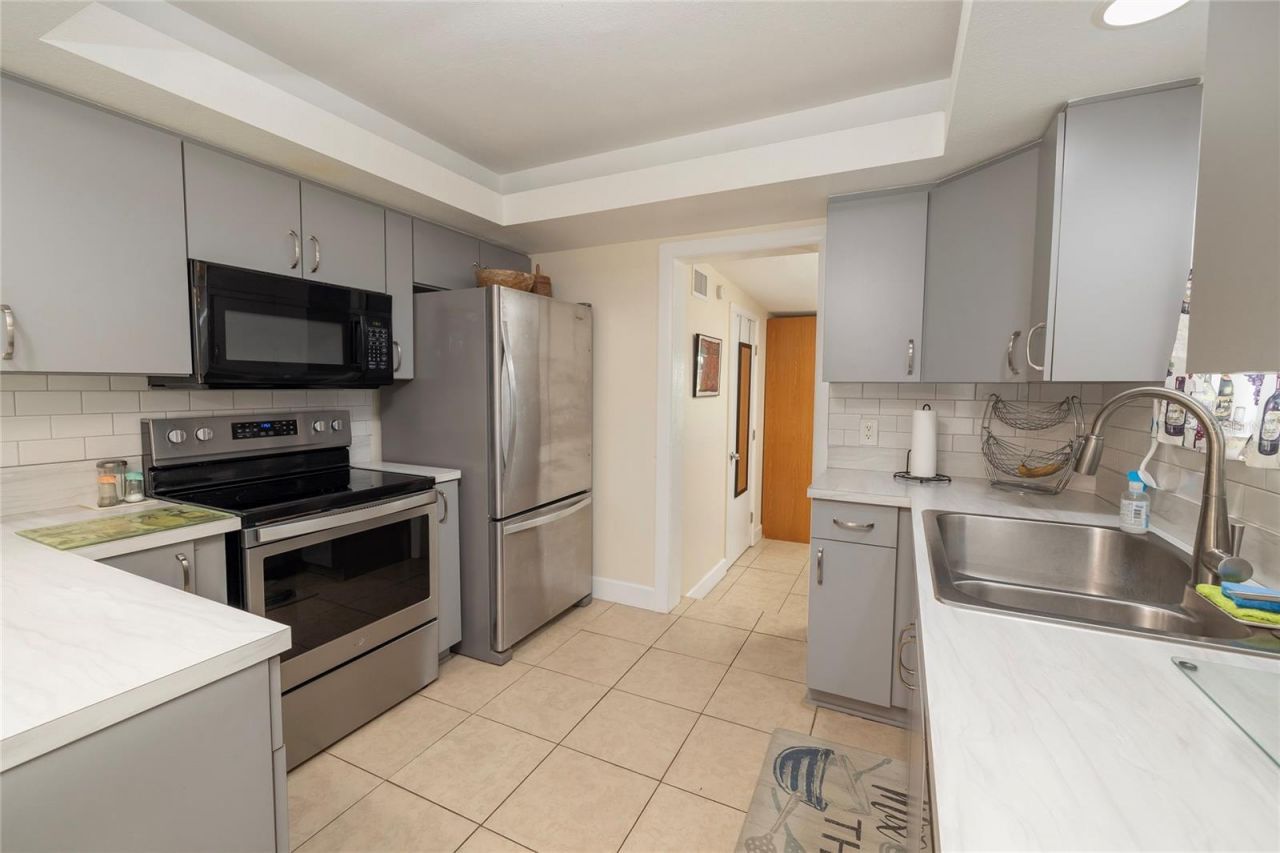 2869 30th Avenue N, Saint Petersburg, FL 33713 Photo