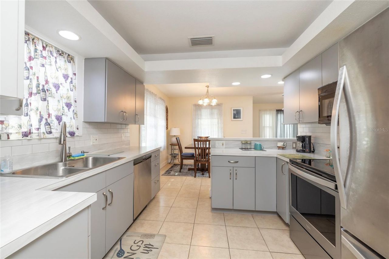 2869 30th Avenue N, Saint Petersburg, FL 33713 Photo