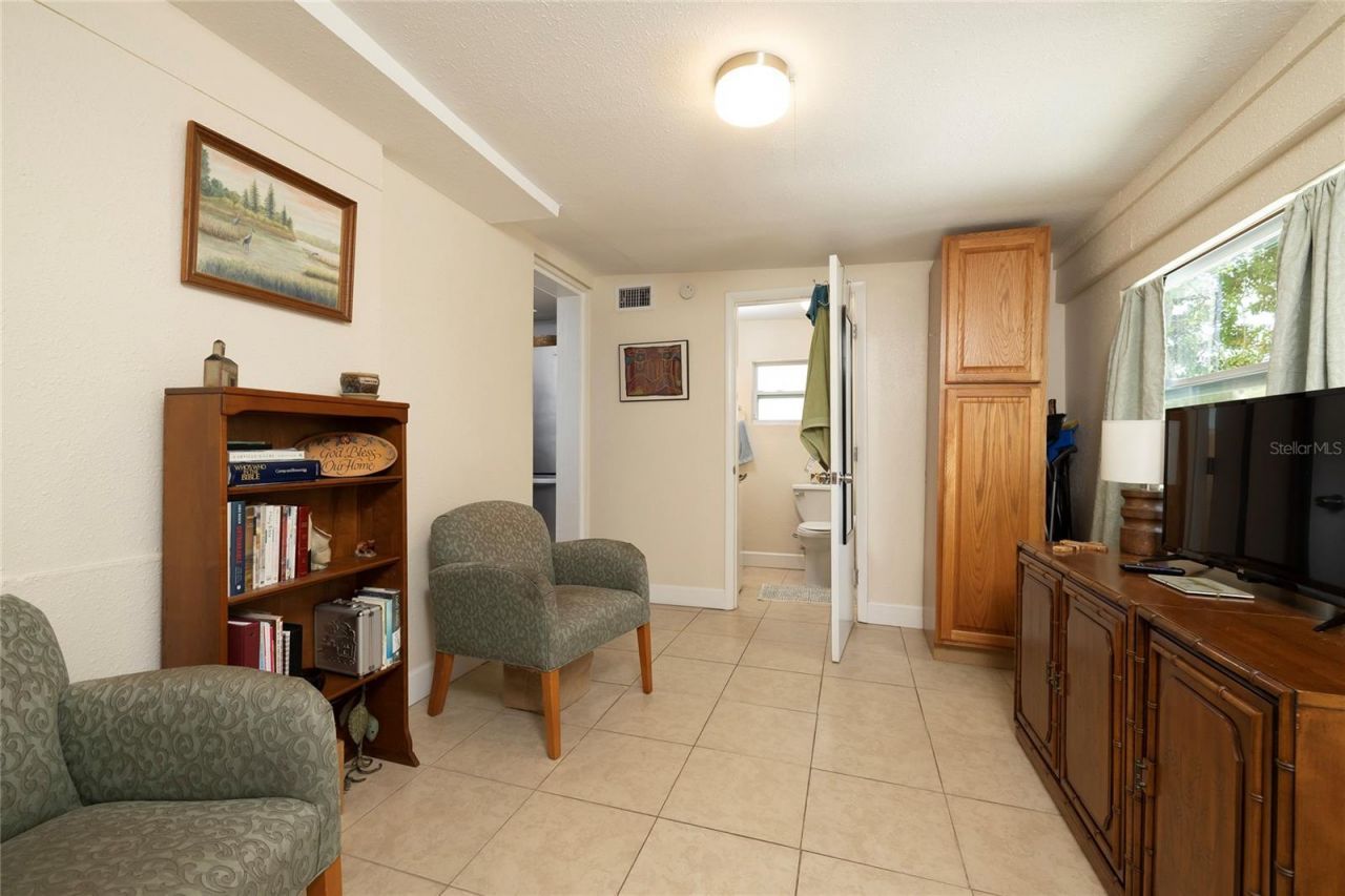 2869 30th Avenue N, Saint Petersburg, FL 33713 Photo