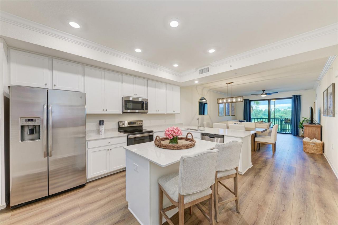 17520 Gawthrop Drive, Unit 304, Bradenton, FL 34211 Photo