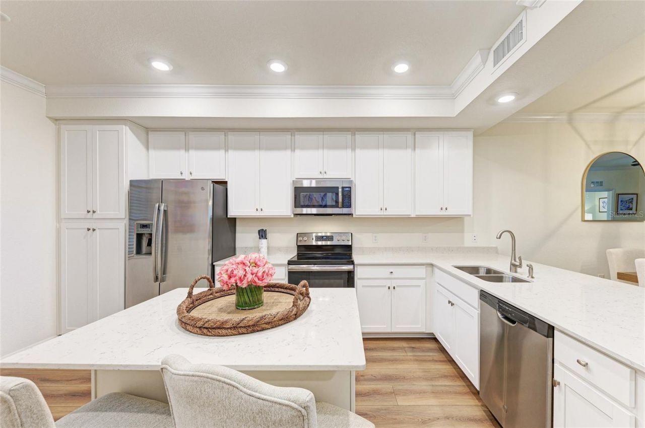 17520 Gawthrop Drive, Unit 304, Bradenton, FL 34211 Photo
