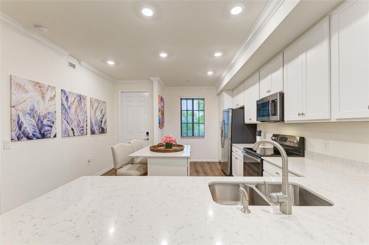 17520 Gawthrop Drive, Unit 304, Bradenton, FL 34211 Photo