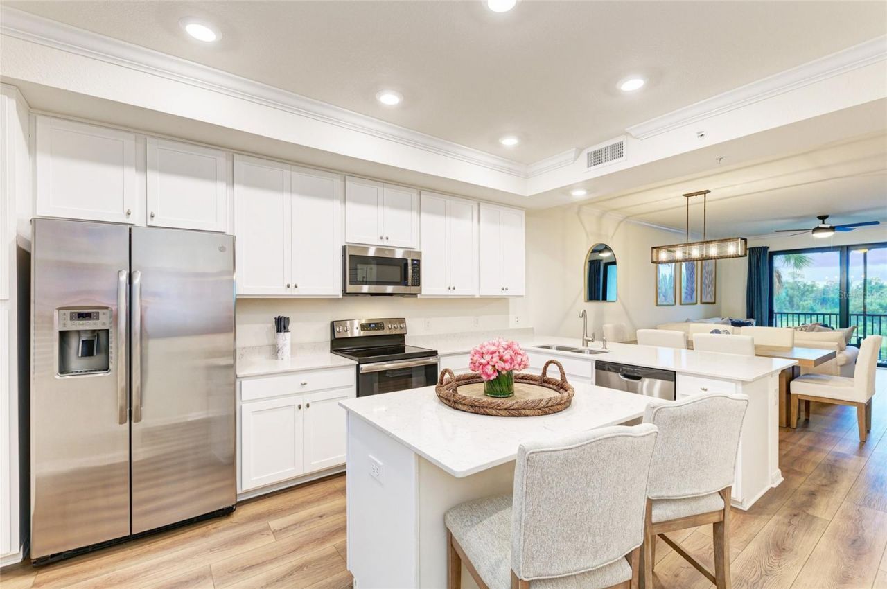17520 Gawthrop Drive, Unit 304, Bradenton, FL 34211 Photo