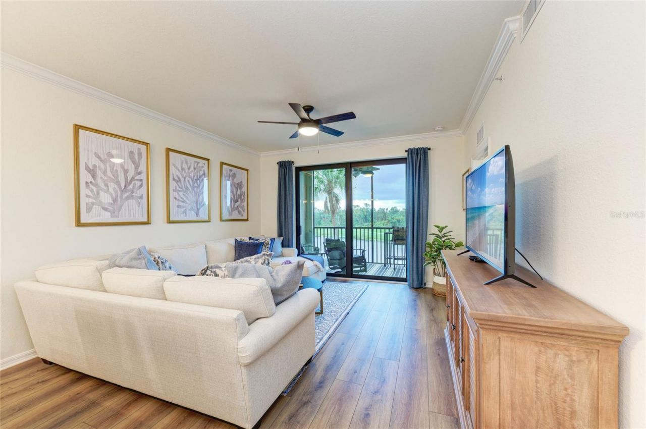17520 Gawthrop Drive, Unit 304, Bradenton, FL 34211 Photo