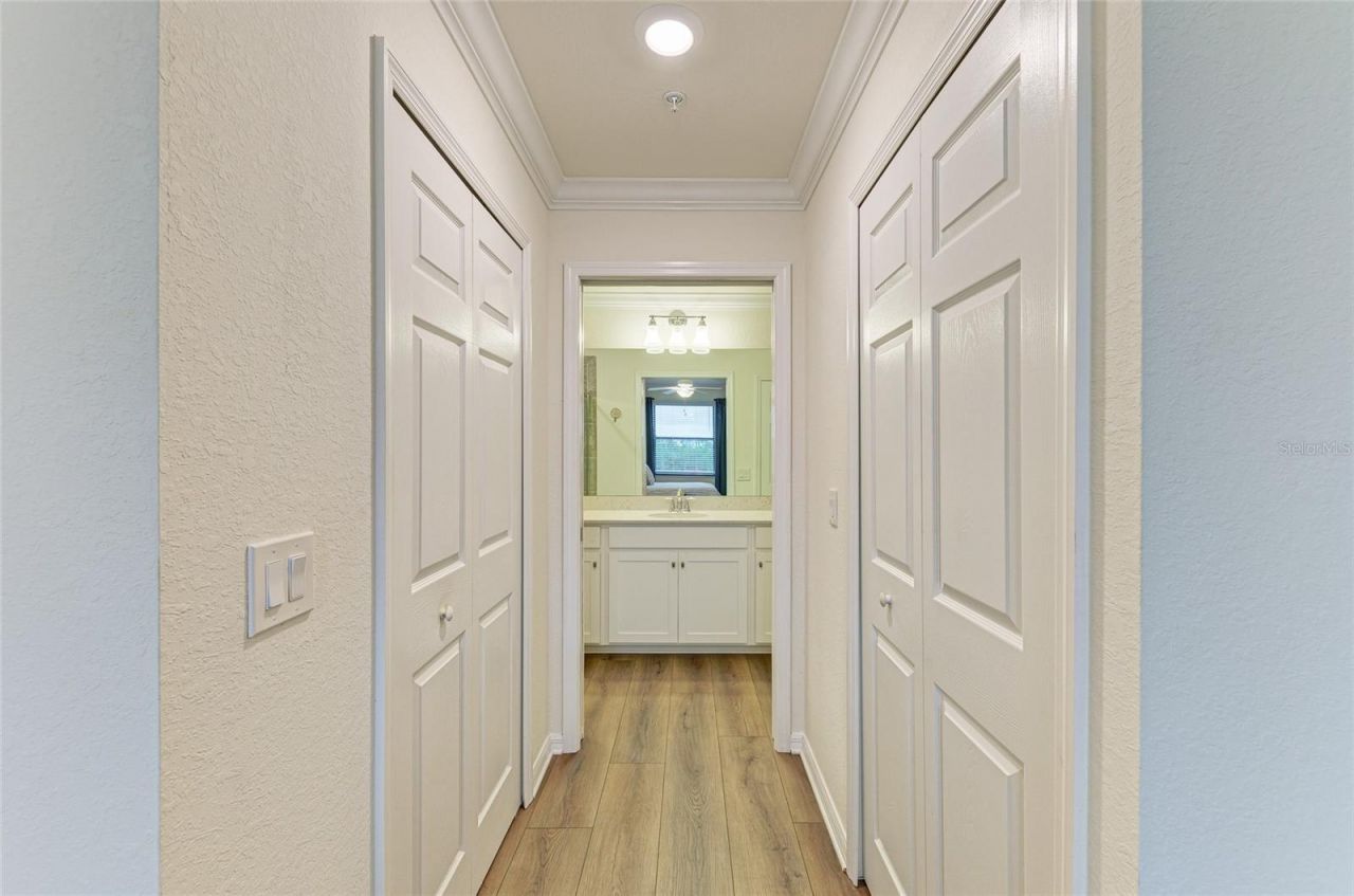 17520 Gawthrop Drive, Unit 304, Bradenton, FL 34211 Photo