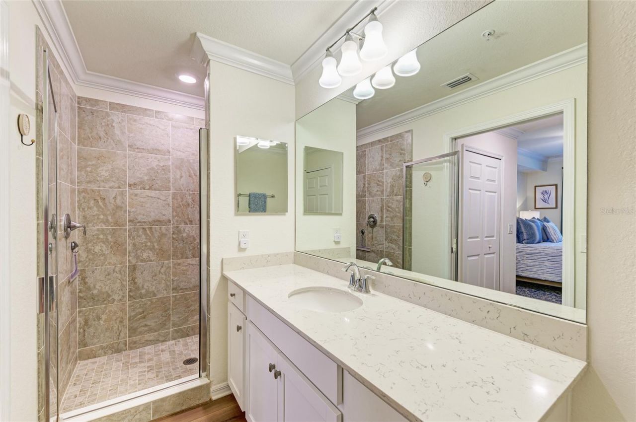 17520 Gawthrop Drive, Unit 304, Bradenton, FL 34211 Photo
