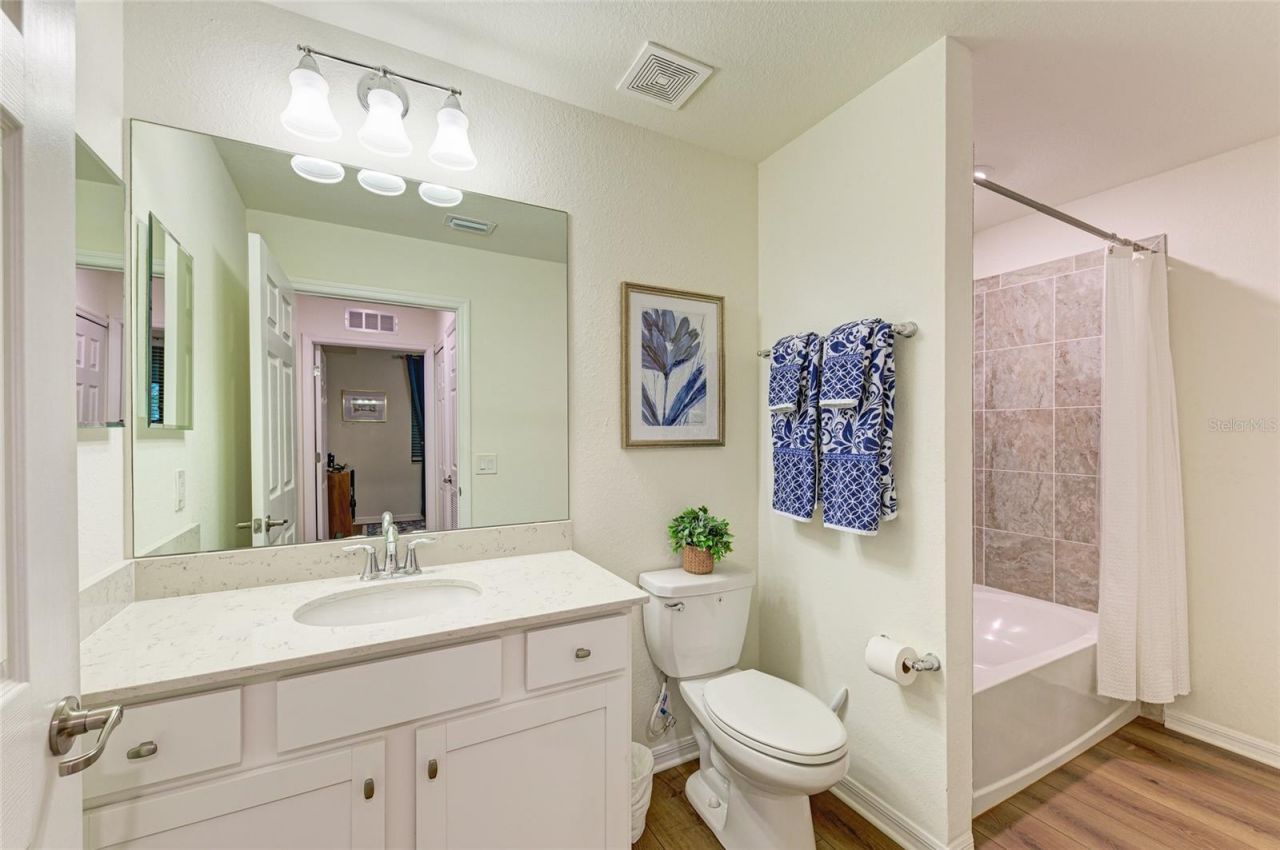 17520 Gawthrop Drive, Unit 304, Bradenton, FL 34211 Photo