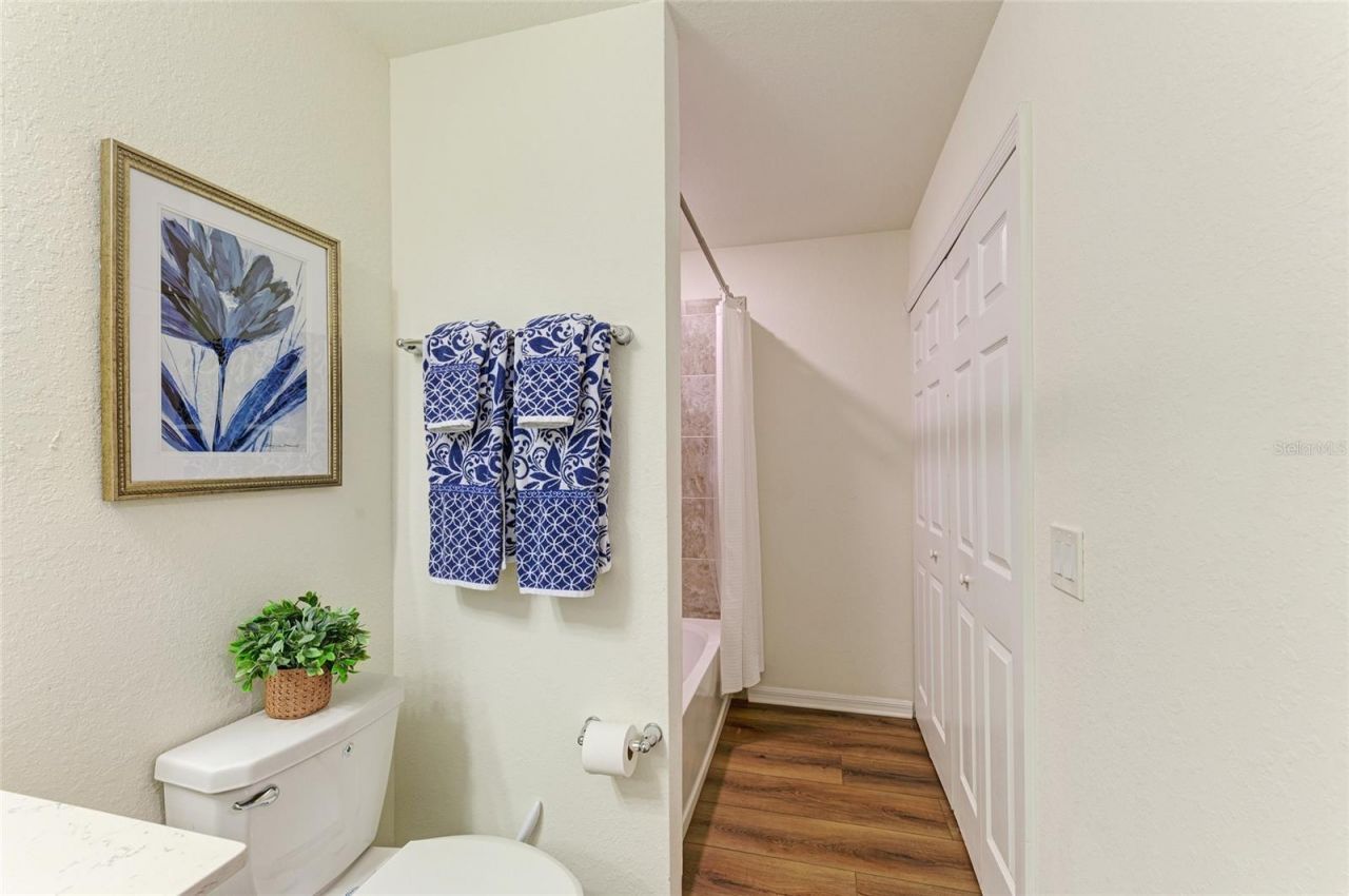 17520 Gawthrop Drive, Unit 304, Bradenton, FL 34211 Photo