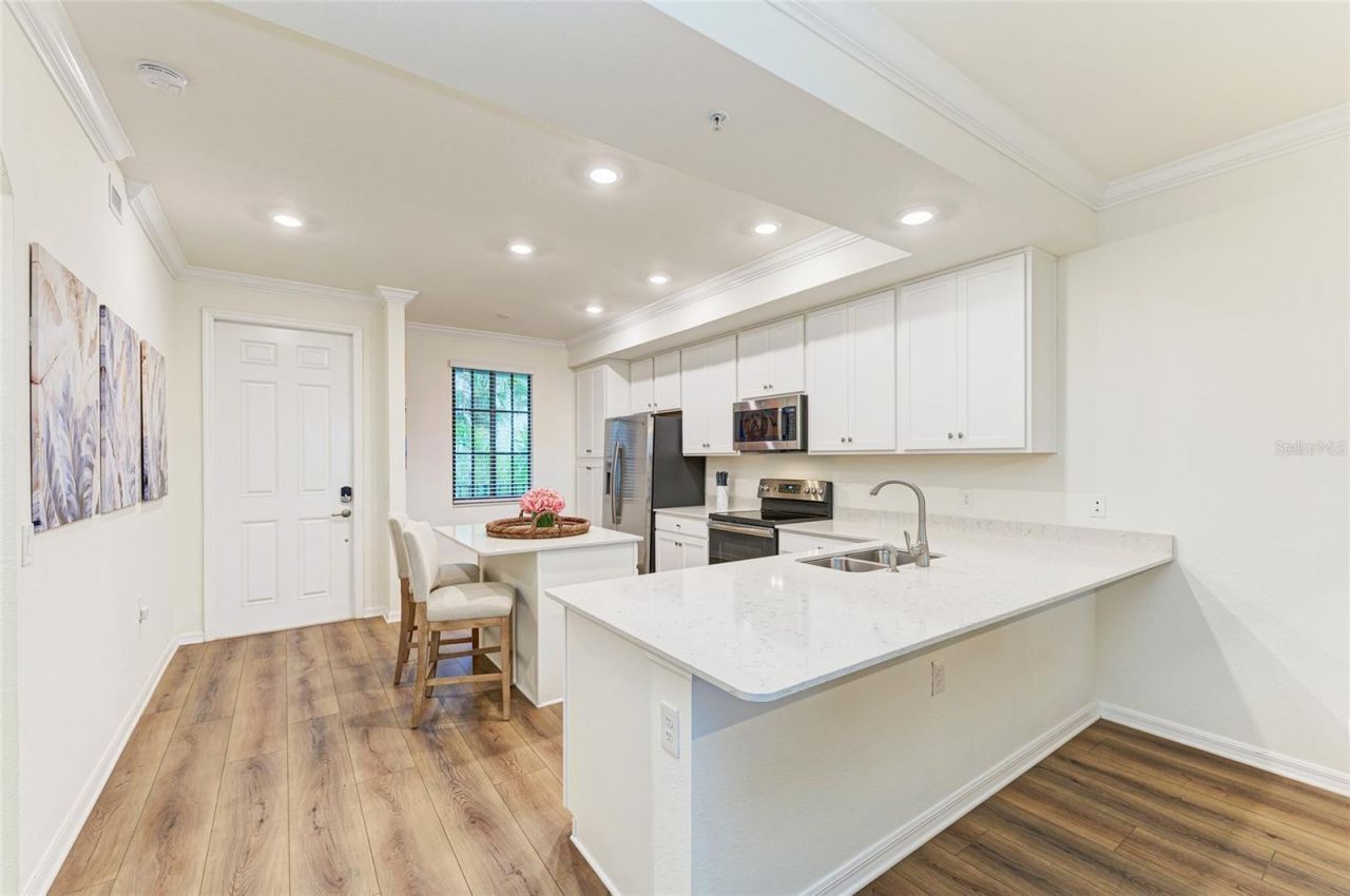 17520 Gawthrop Drive, Unit 304, Bradenton, FL 34211 Photo