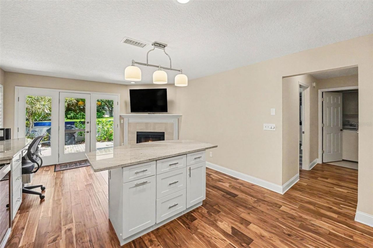 1683 Watermark Circle Ne, Saint Petersburg, FL 33702 Photo