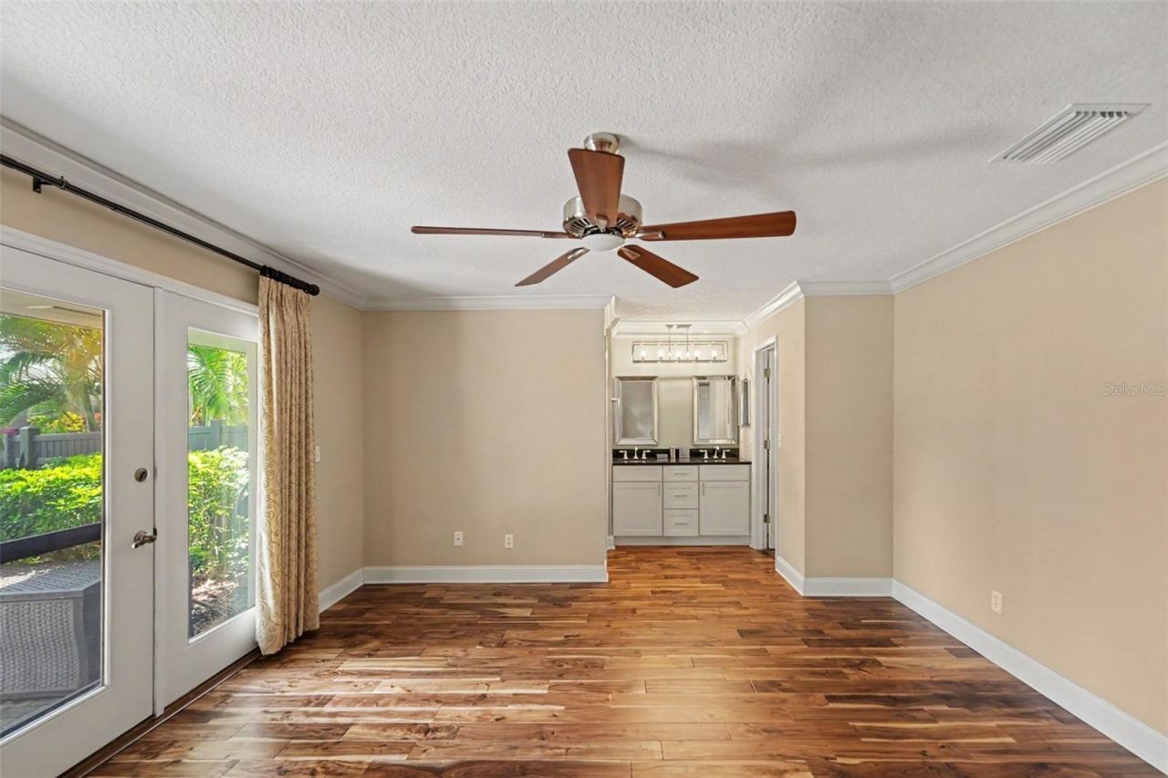 1683 Watermark Circle Ne, Saint Petersburg, FL 33702 Photo