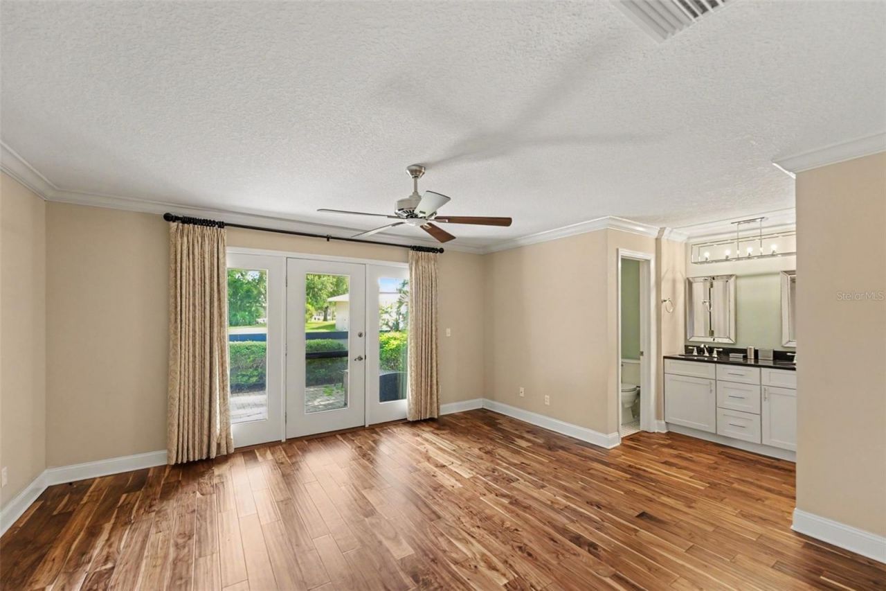 1683 Watermark Circle Ne, Saint Petersburg, FL 33702 Photo