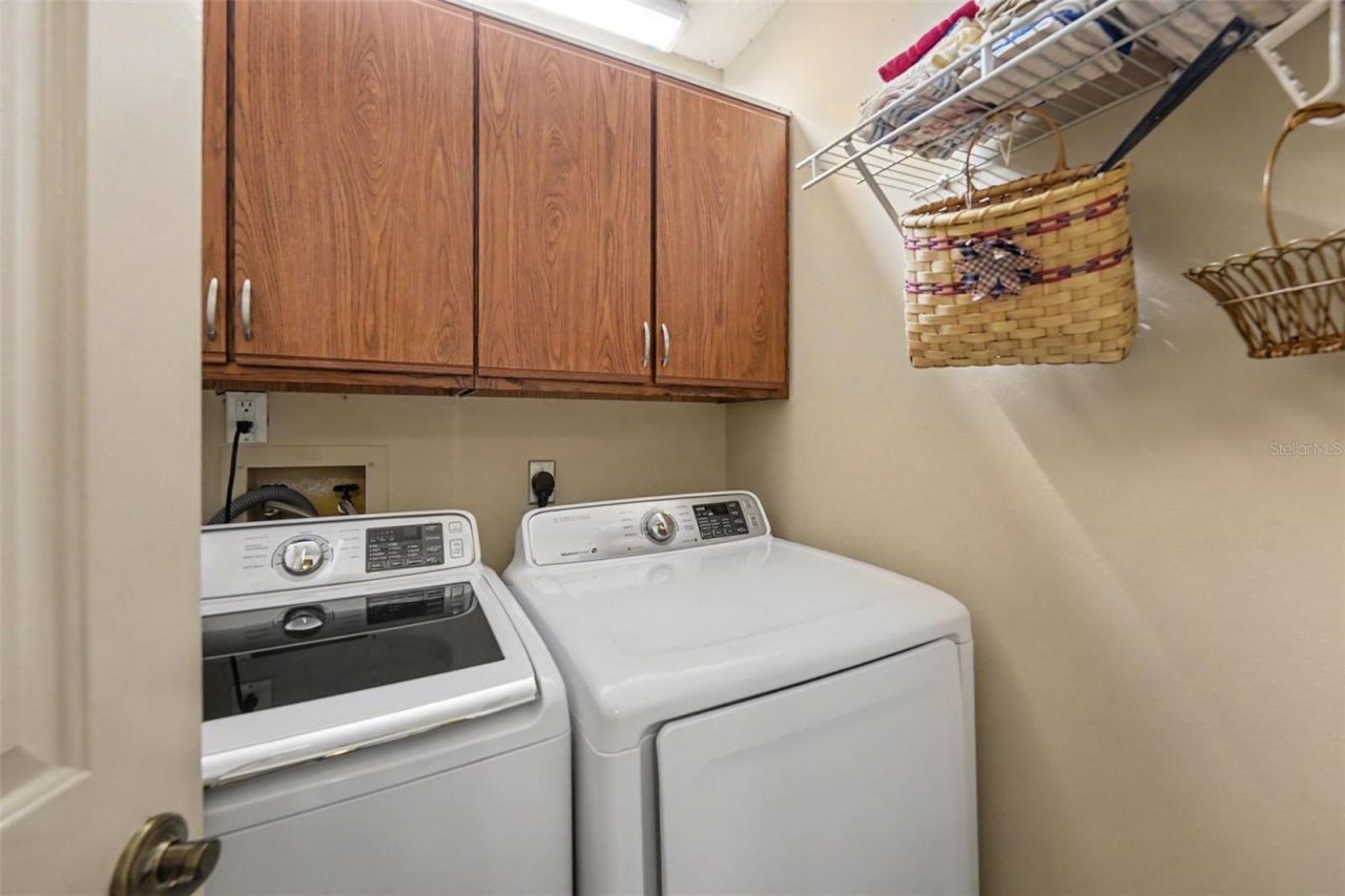 1683 Watermark Circle Ne, Saint Petersburg, FL 33702 Photo
