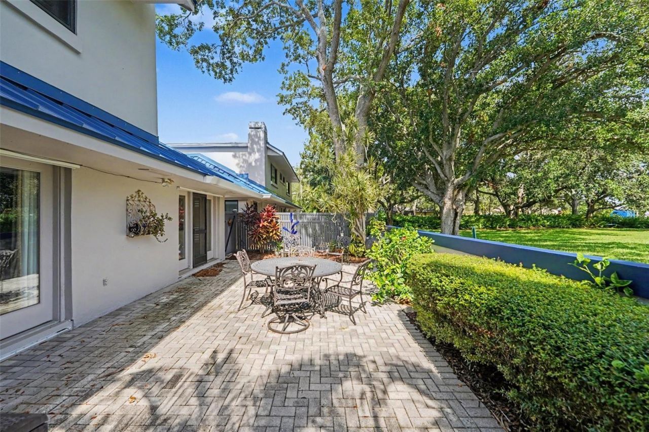 1683 Watermark Circle Ne, Saint Petersburg, FL 33702 Photo