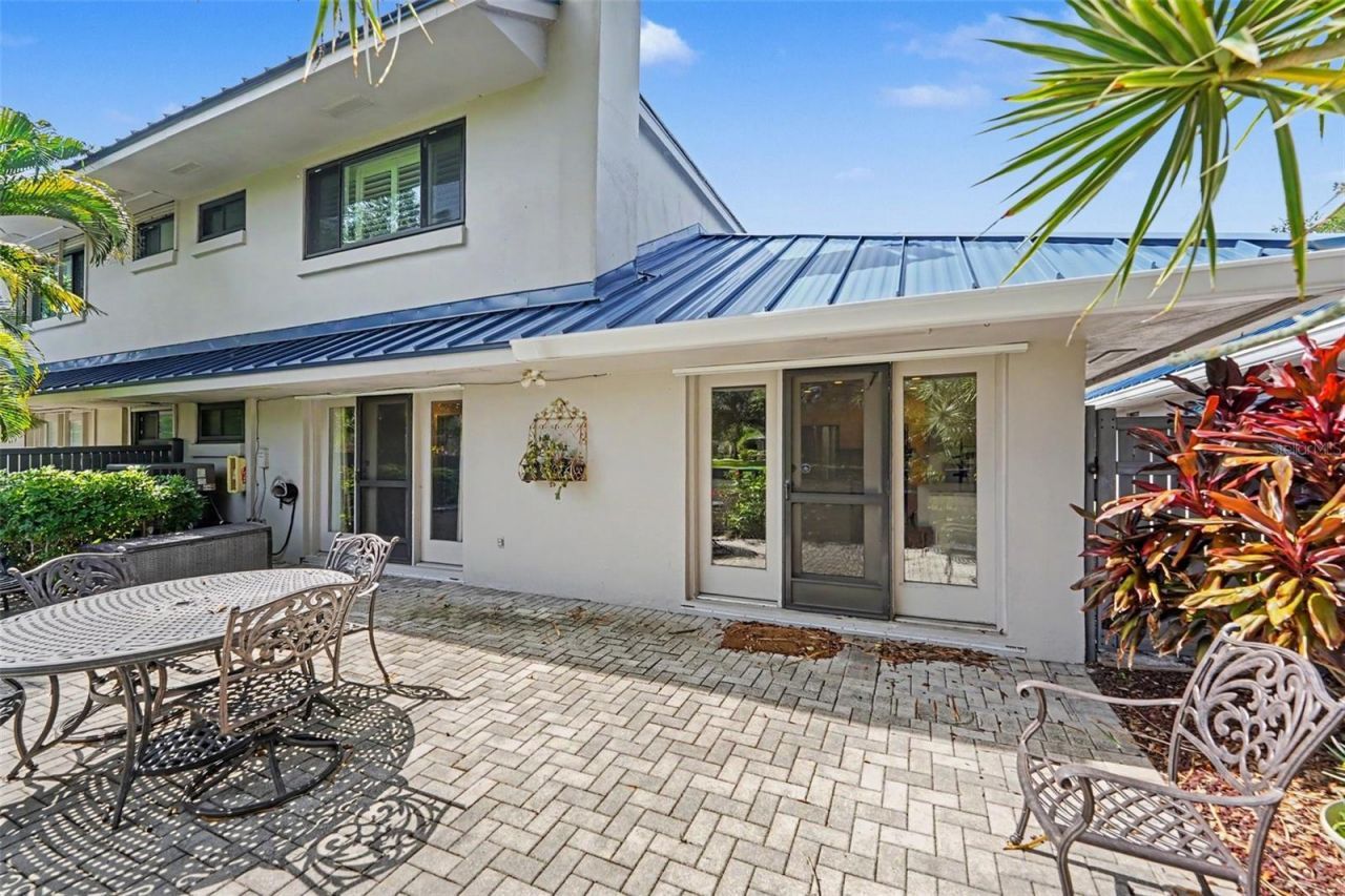 1683 Watermark Circle Ne, Saint Petersburg, FL 33702 Photo