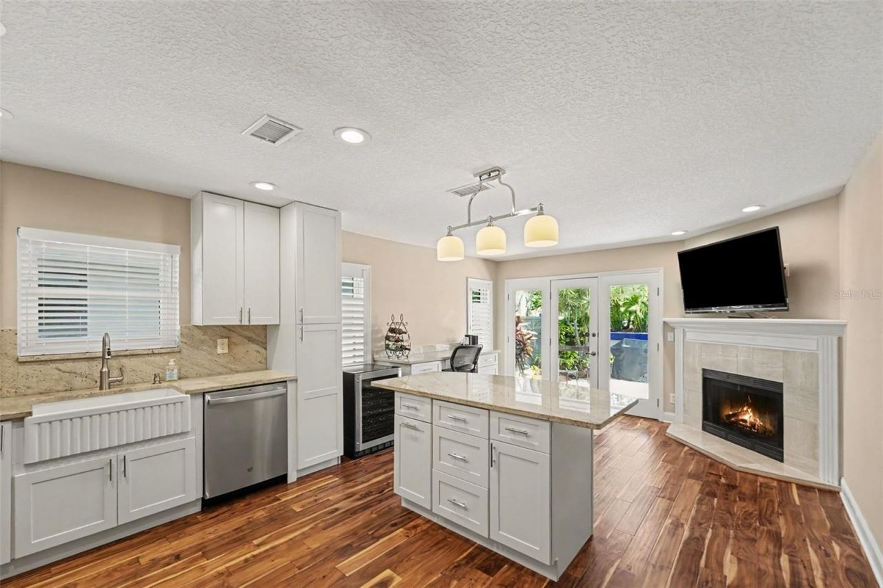 1683 Watermark Circle Ne, Saint Petersburg, FL 33702 Photo