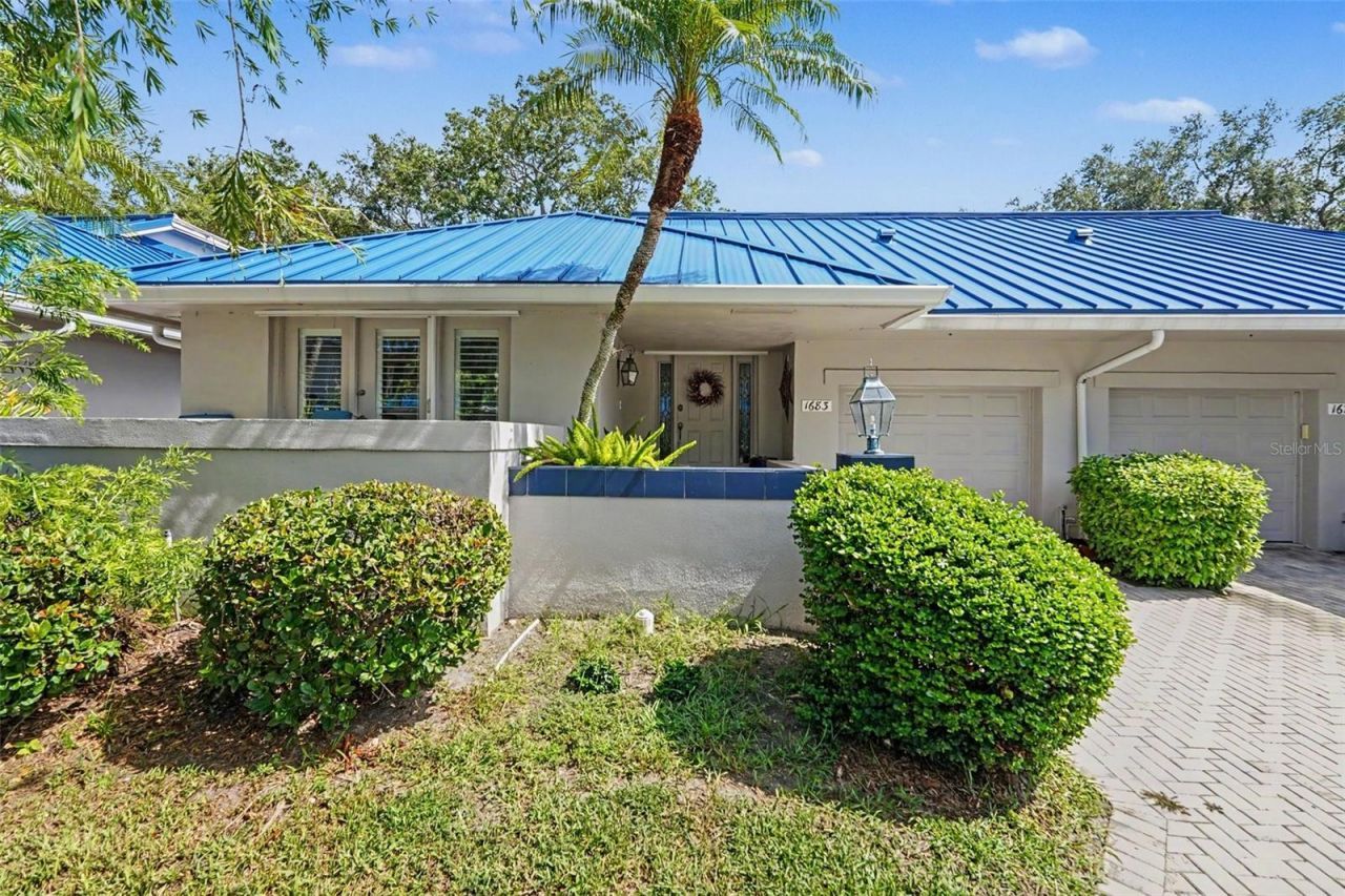 1683 Watermark Circle Ne, Saint Petersburg, FL 33702 Photo