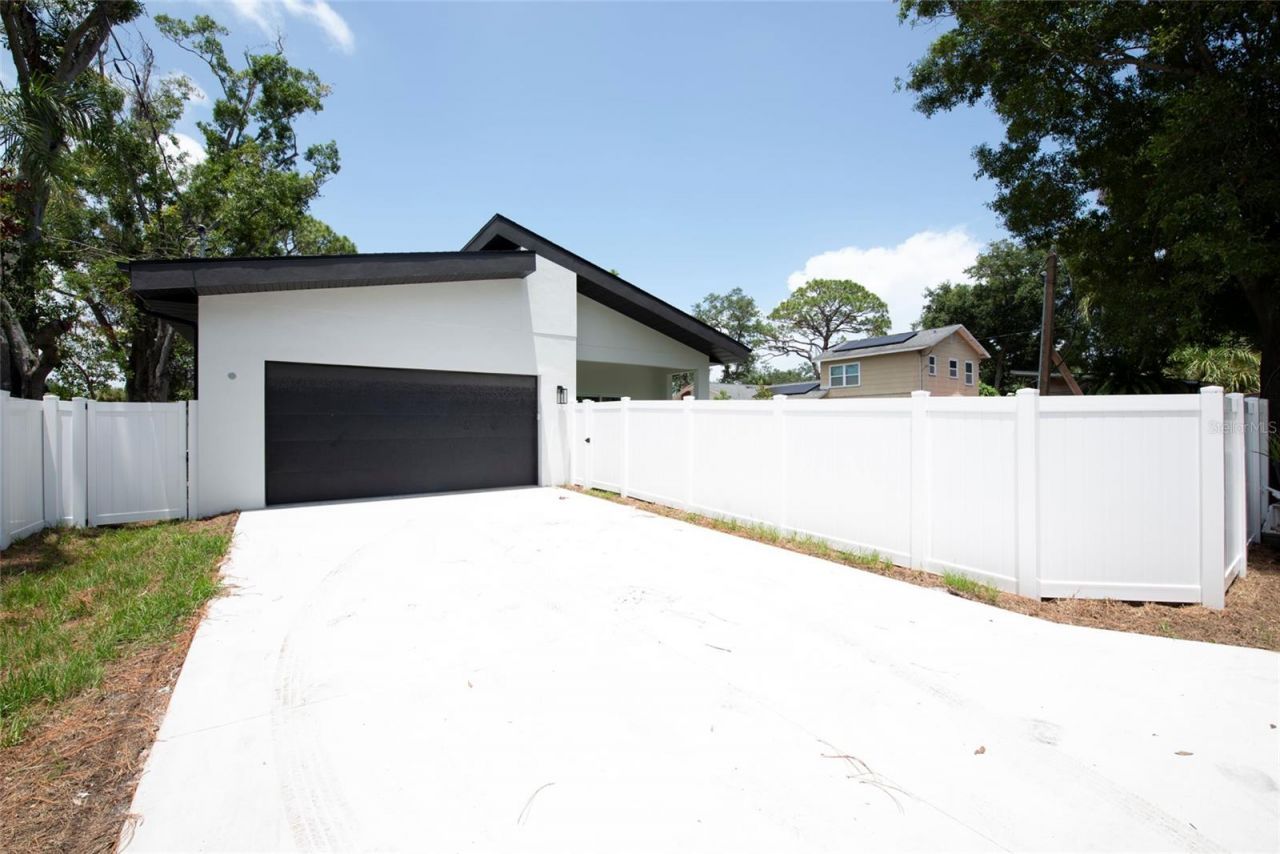 5346 2nd Avenue S, Saint Petersburg, FL 33707 Photo