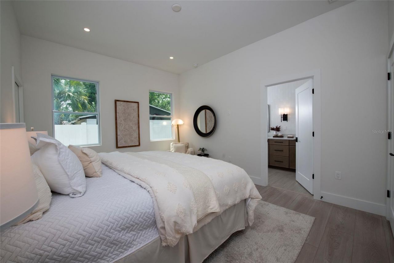 5346 2nd Avenue S, Saint Petersburg, FL 33707 Photo