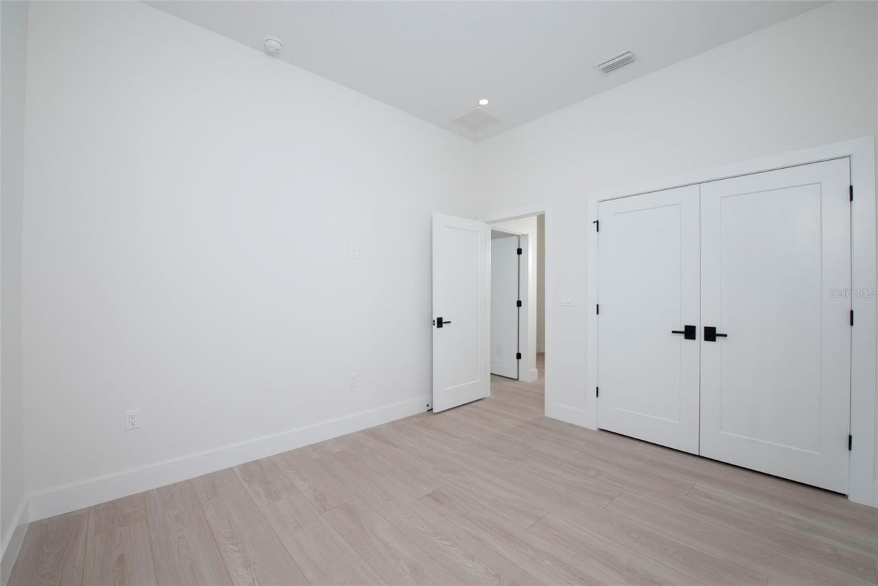5346 2nd Avenue S, Saint Petersburg, FL 33707 Photo