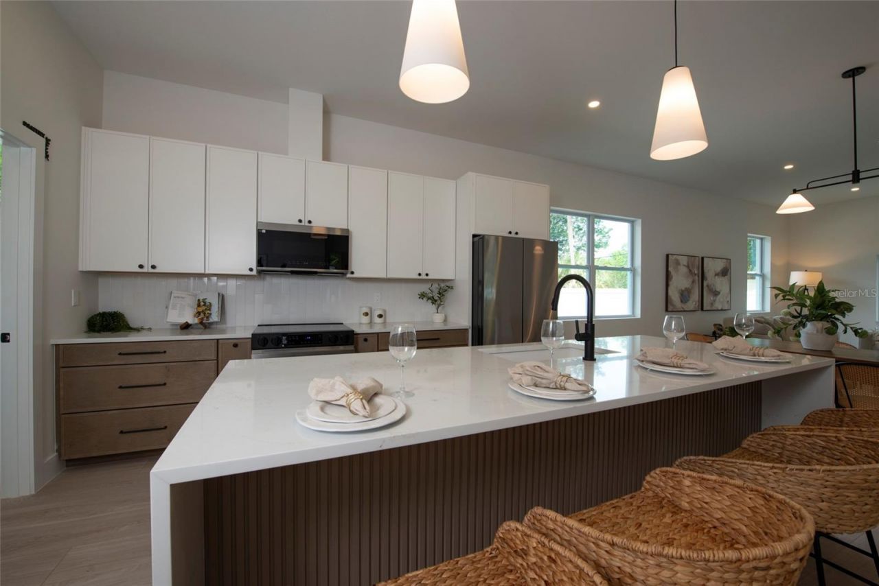 5346 2nd Avenue S, Saint Petersburg, FL 33707 Photo