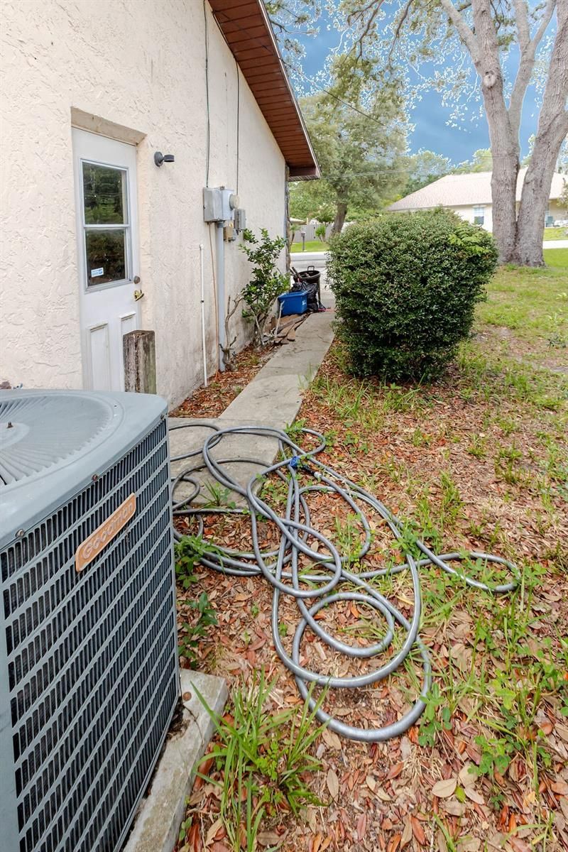 1042 Tryon Circle , Spring Hill, FL 34606 Photo