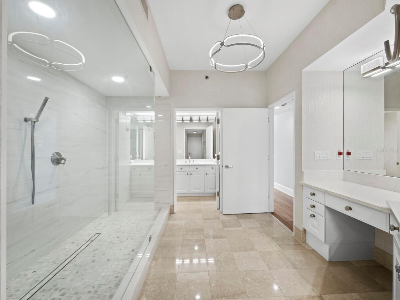 3040 Grand Bay Boulevard, Unit 225, Longboat Key, FL 34228 Photo