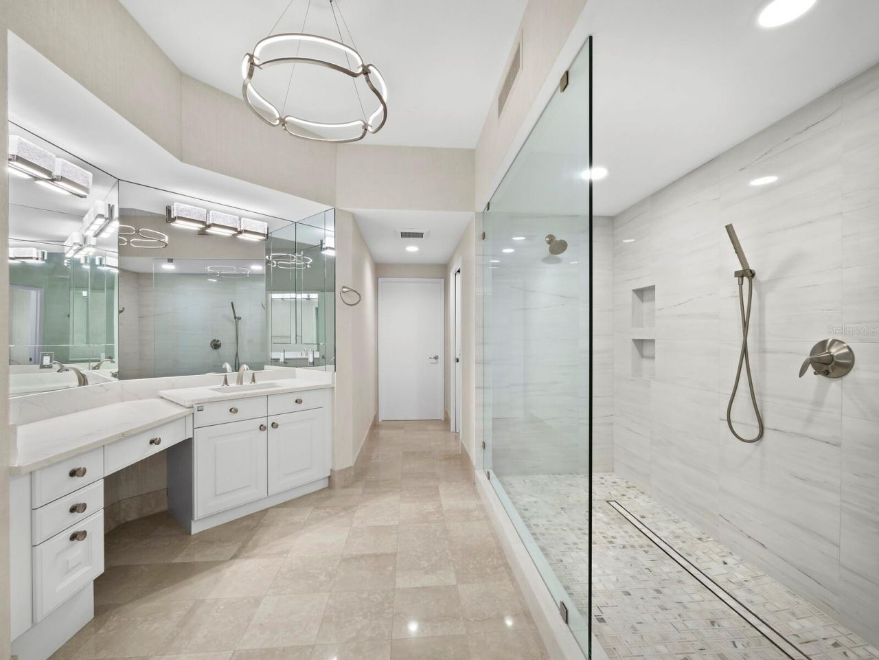 3040 Grand Bay Boulevard, Unit 225, Longboat Key, FL 34228 Photo