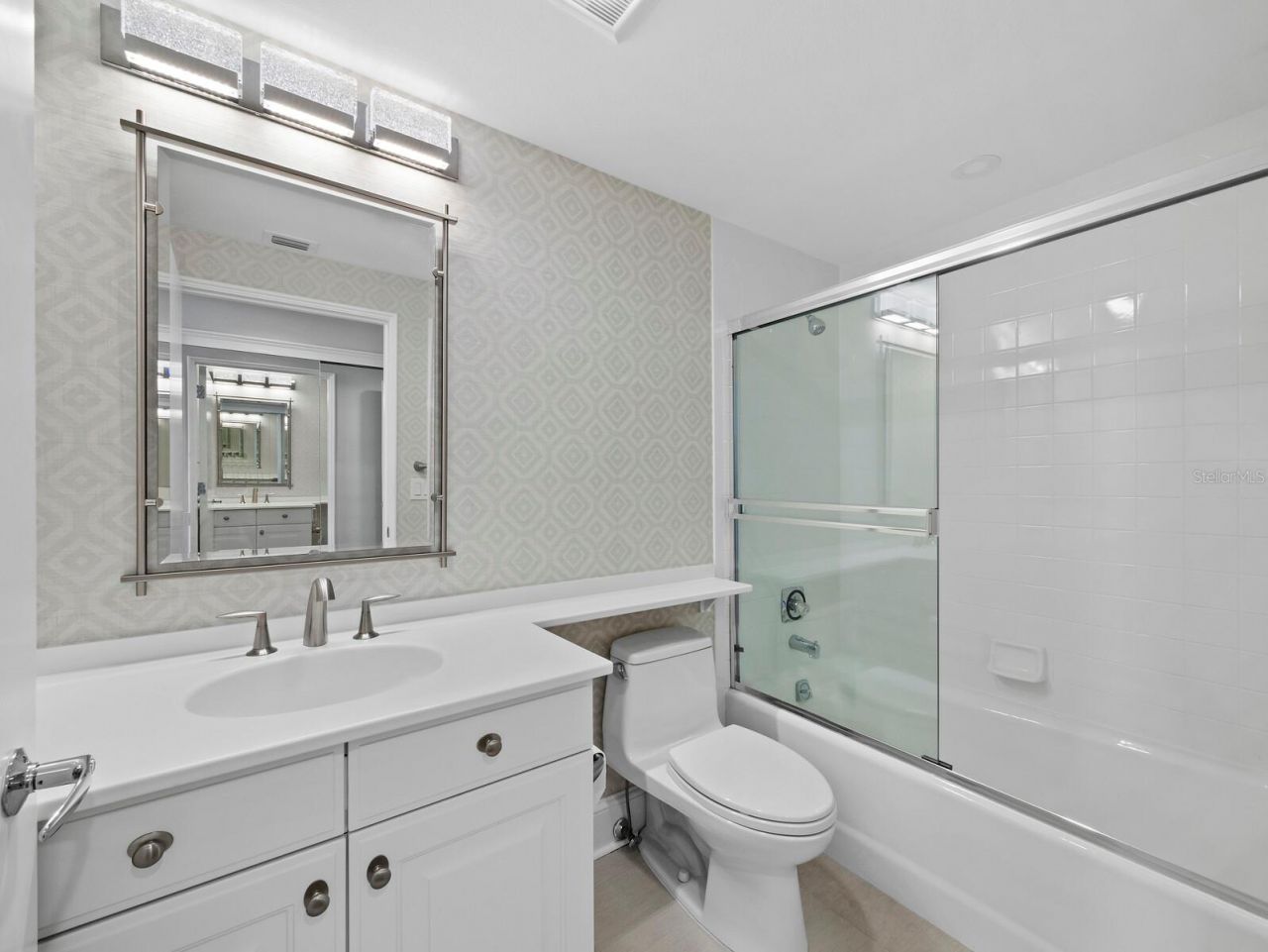 3040 Grand Bay Boulevard, Unit 225, Longboat Key, FL 34228 Photo