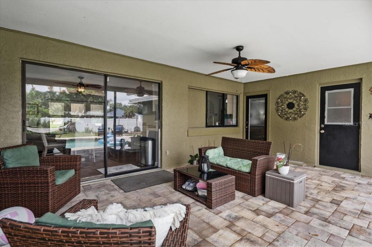 4346 Meadowland Circle, Sarasota, FL 34233 Photo