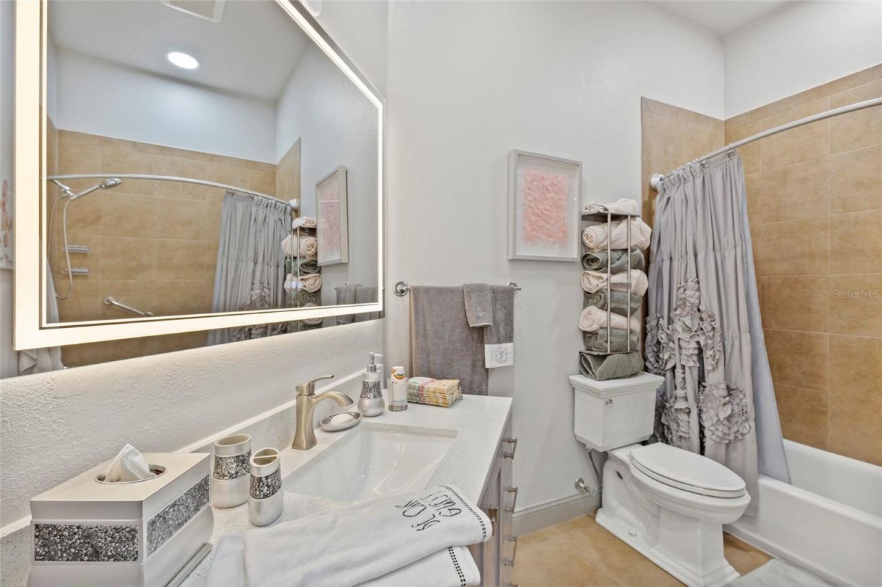 10 Franklin Court S, Unit 63C, Saint Petersburg, FL 33711 Photo